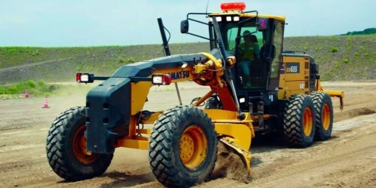 تعمیر و سرویس گریدر | تنظیم تیغه و سیستم هیدرولیک در امارات