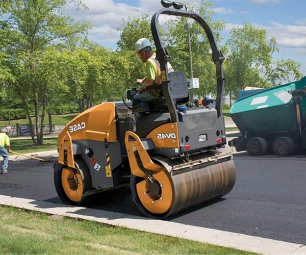 فروش غلتک آسفالت‌کاری در امارات | قیمت روز و مشاوره فنی