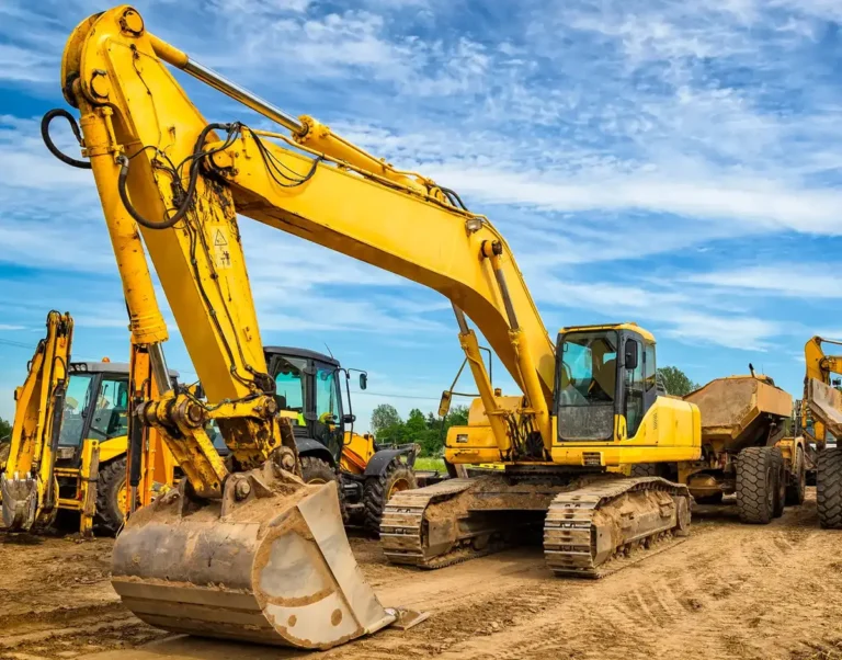 بیل مکانیکی مناسب پروژه‌های راه‌سازی کدام است؟