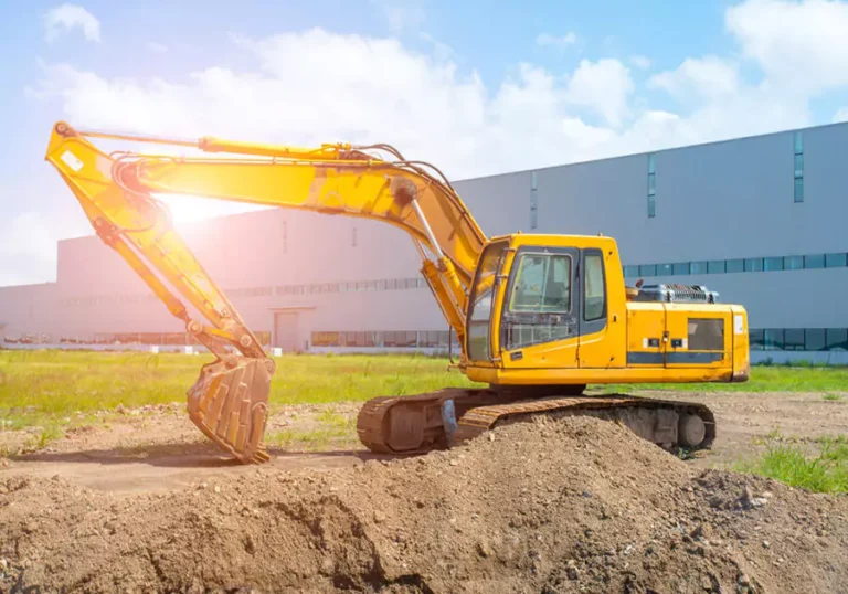 بهترین تجهیزات خاک‌برداری برای پروژه‌های بزرگراهی در امارات